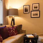 Hotel Brunnenhaus Schloss Landau