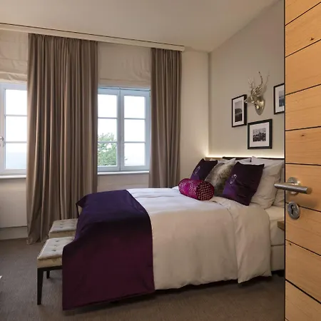 Brunnenhaus Schloss Landau Hotel 4*