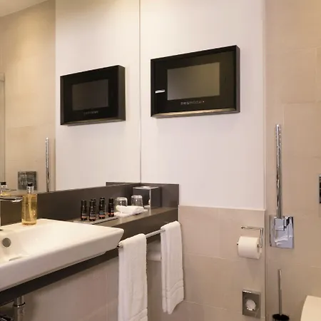 Brunnenhaus Schloss Landau 4* Bad Arolsen