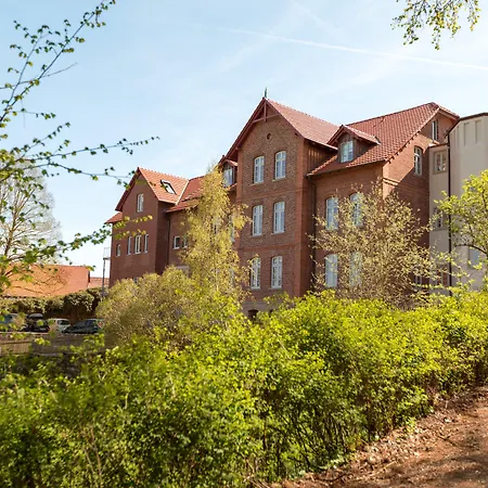 Brunnenhaus Schloss Landau Hotel 4*