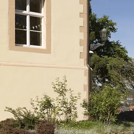 Brunnenhaus Schloss Landau Hotel Bad Arolsen