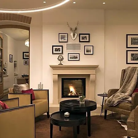 Brunnenhaus Schloss Landau 4* Bad Arolsen
