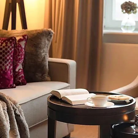 Hotel Brunnenhaus Schloss Landau 4*