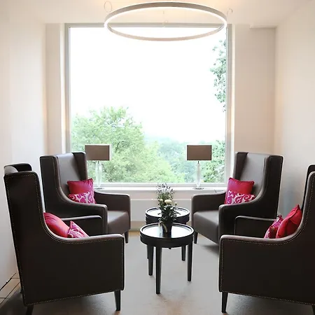 Hotel Brunnenhaus Schloss Landau 4*