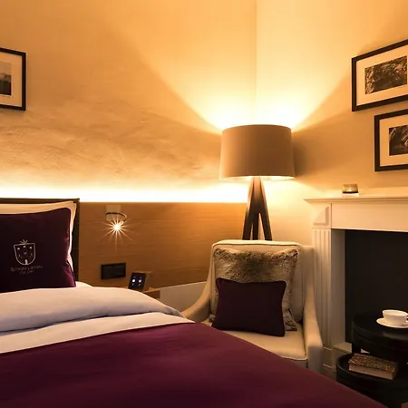 Otel Brunnenhaus Schloss Landau Bad Arolsen