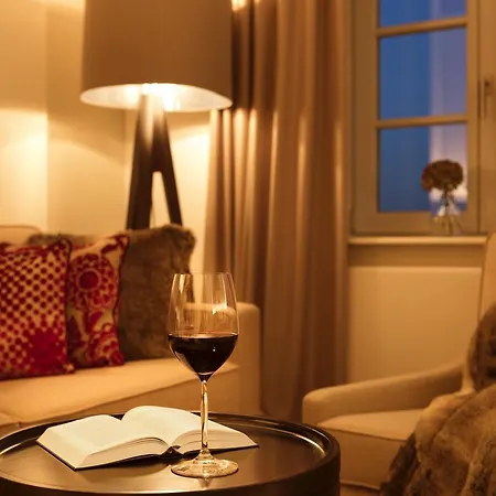 Brunnenhaus Schloss Landau 4*