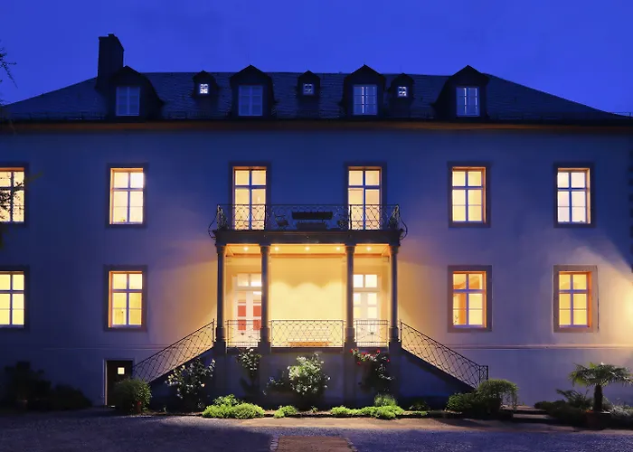 Hotel Brunnenhaus Schloss Landau 4*