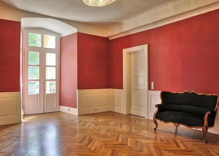 Hotel Brunnenhaus Schloss Landau