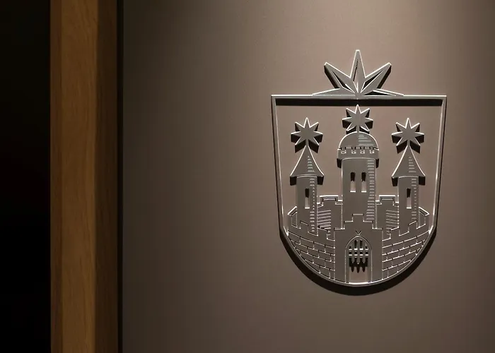 Brunnenhaus Schloss Landau 4*