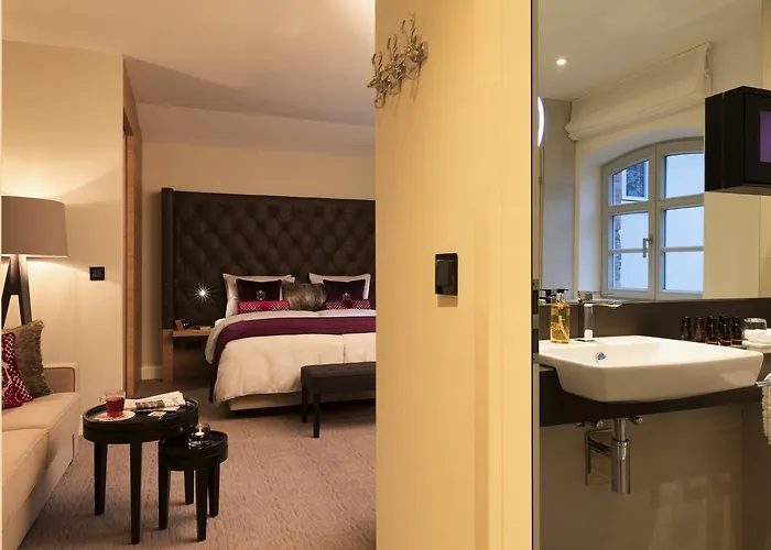Hotel Brunnenhaus Schloss Landau 4*