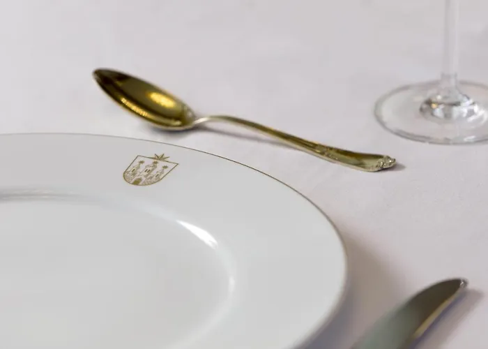 Brunnenhaus Schloss Landau 4* Bad Arolsen